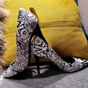 Michael Kors Black/White Graffiti Leather Pump